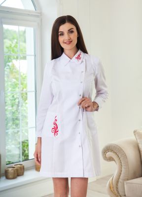 Медицинский халат «Хельга» белый с вышивкой