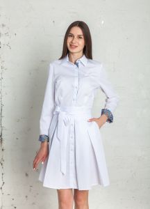 Медицинский халат-платье "Бэлла" белый с принтом 802